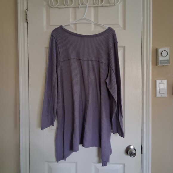 Torrid Women's Size 3X Purple Waffle V-Neck Long Sleeve Sharkbite Tunic Top - Picture 4 of 14